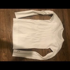 Size 4 restless pullover white lululemon